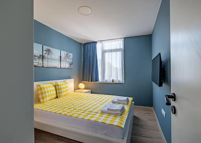 Linda Cosy Getaway Апартамент *